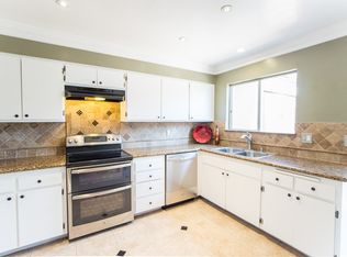 280 Espanas Gln, Escondido, CA 92026