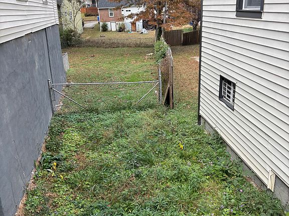 5th image of 1685 Martin Luther King Jr Dr NW