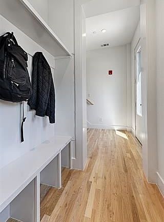 5th image of 2633 Reagan Ave #201