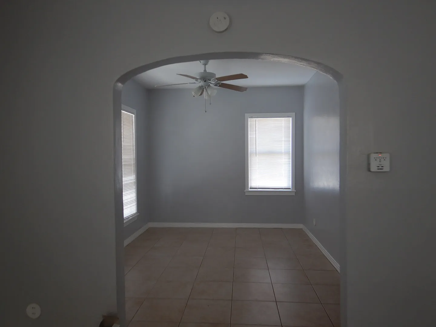 Charming 2 Bed 1 Bath — Photo 3