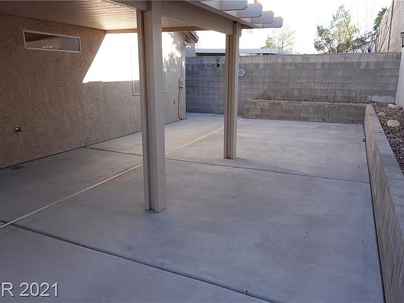 5th image of 3905 Copperhead Hills St