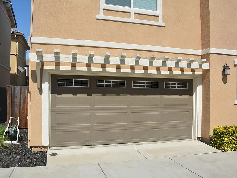 321 Macarthur Way — Photo 30