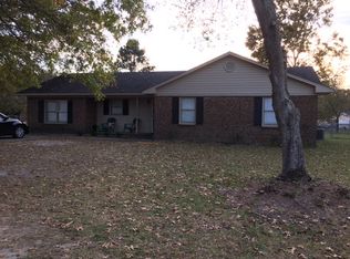 590 Rainbow Dr, Sumter, SC 29154
