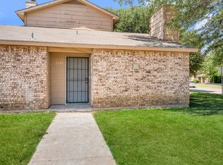 2334 Sherry St, Arlington, TX 76014