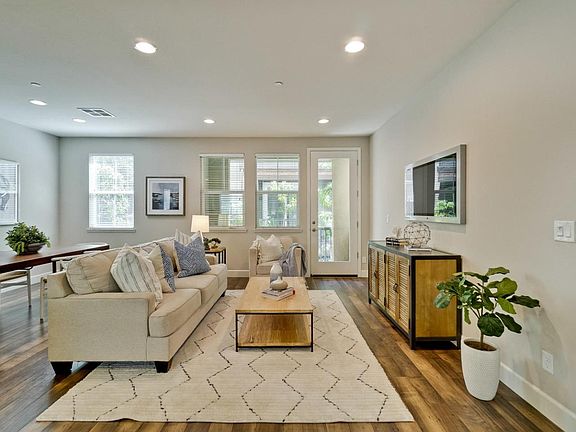 5th image of 1626 Vendre Pl