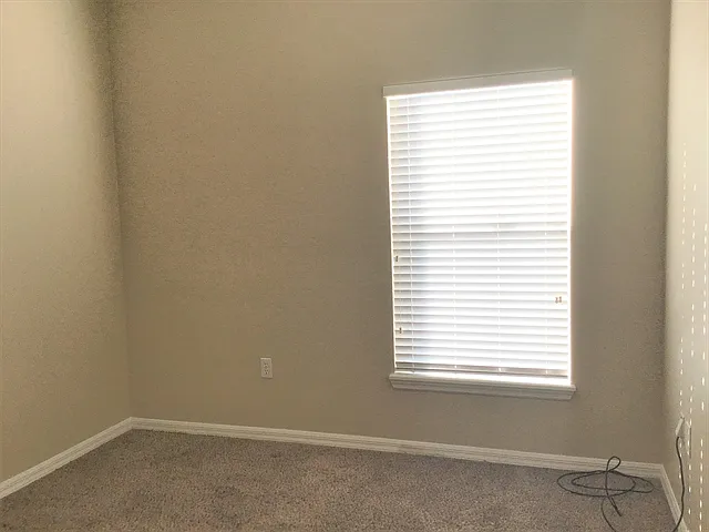 7713 Rex Hill Trl — Photo 17