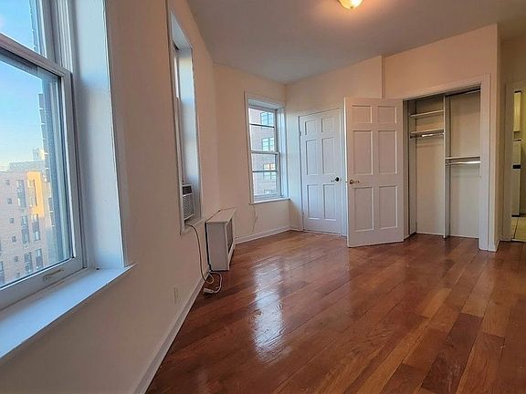 2nd image of 27 Morton St #19