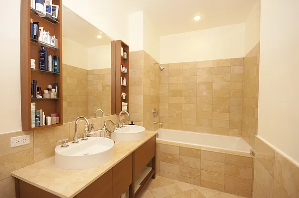 Sold by Nest Seekers International | media 2