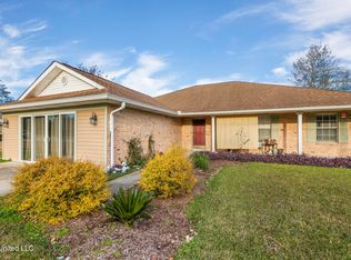 3118 Fairway Dr, Picayune, MS 39466
