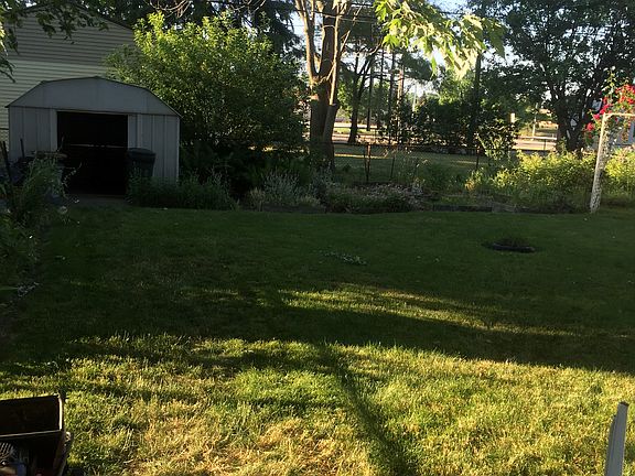 2nd image of 78 W Robert Ave