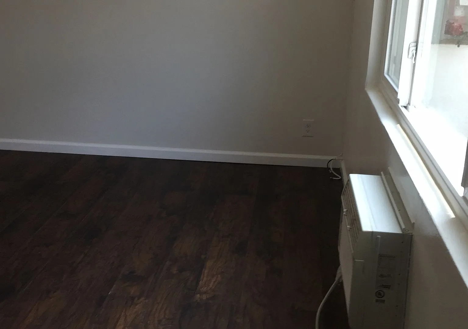 4353 Toland Way — Photo 2