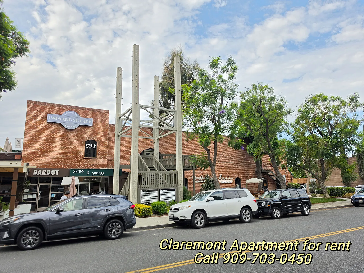 848 W Bonita Ave — Photo 4