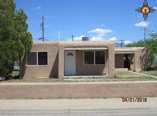 913 S 11th St, Artesia, NM 88210