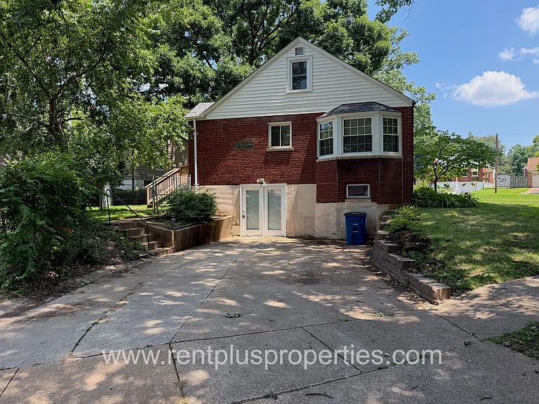 9001 McNulty Dr — Photo 24