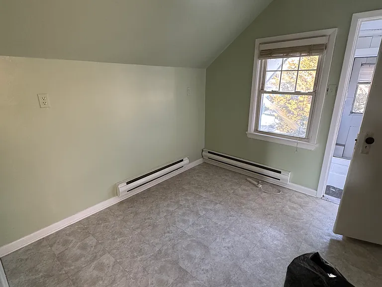 151 Maple Ave #2 — Photo 4