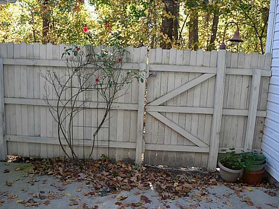 2nd image of 1301 Emsworth Dr