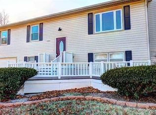1393 Oakmont St, McPherson, KS 67460