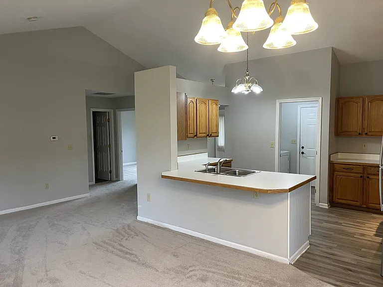 128 Heckman Dr — Photo 3