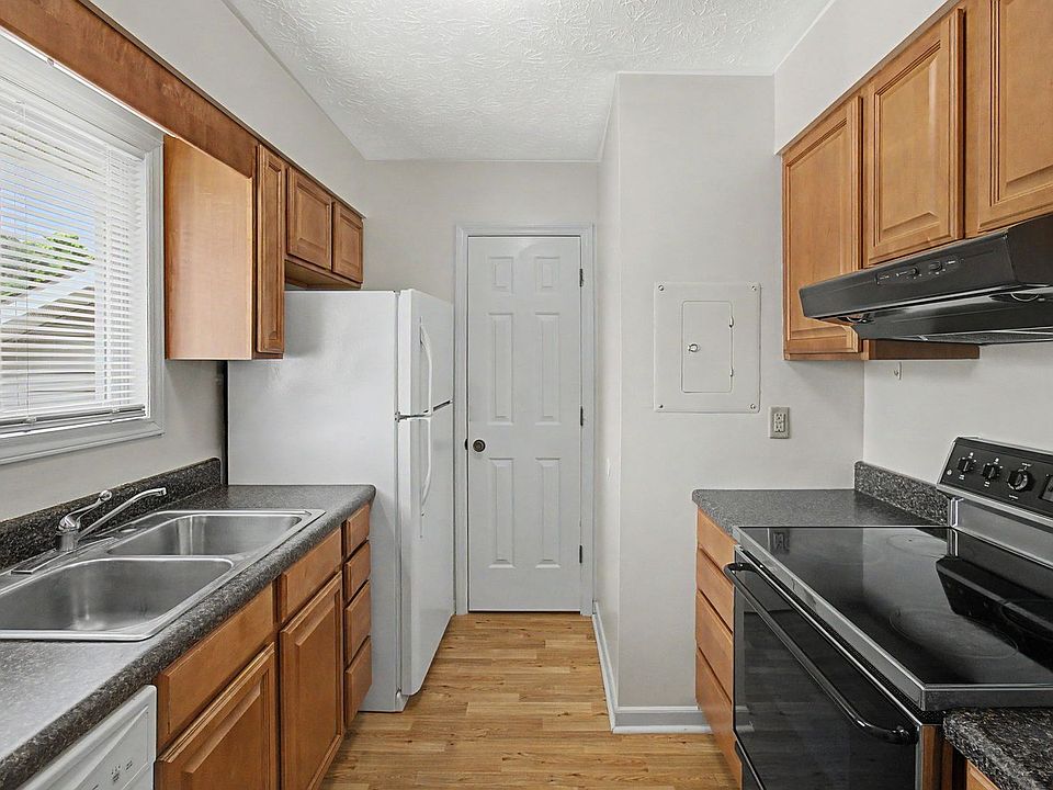 1st image of 19 Shanna Dr APT 2