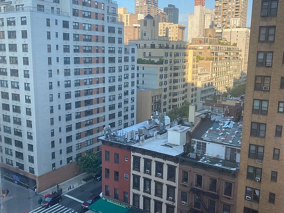 5th image of 215 E 68th St APT 10V