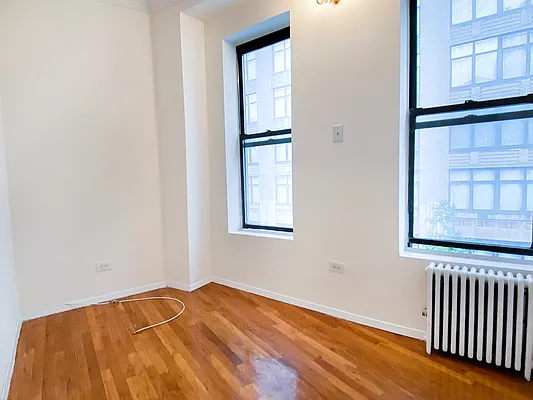 Rented by City Connections Realty | media 26