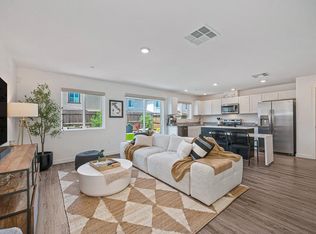 2233 Shady Tree Cir, Roseville, CA 95747