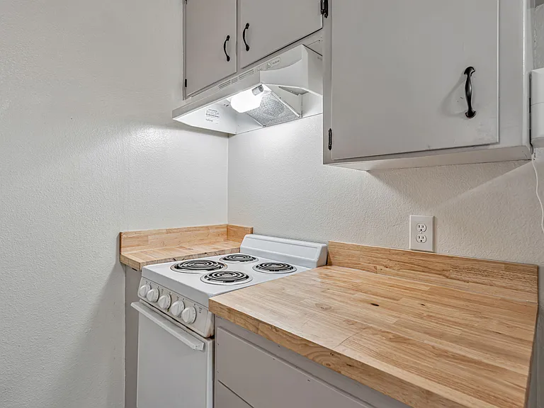 360 N Calaveras St #1 — Photo 11
