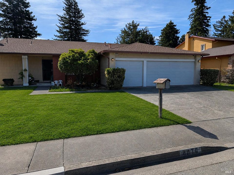 1st image of 4876 Fairway Dr