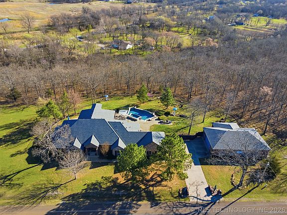 5th image of 19203 S Champ Johnson Rd