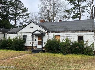 829 Clark Ave, New Bern, NC 28560