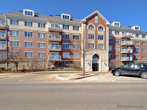 14 S Ashland Ave APT 503, La Grange, IL 60525