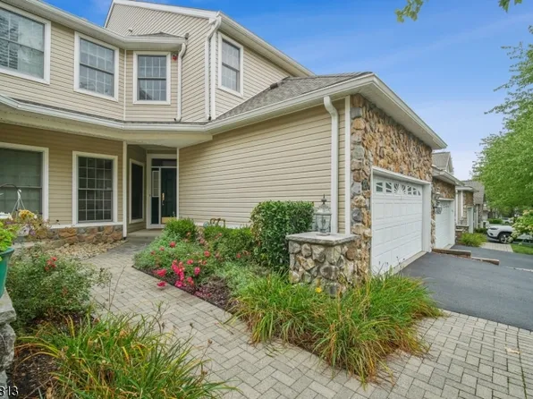 20 Winged Foot Dr, Livingston Twp., NJ 07039