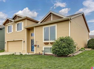 7508 N 143rd St, Omaha, NE 68142