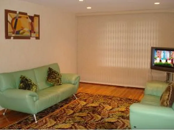 2626 Homecrest Avenue image 1 of 4