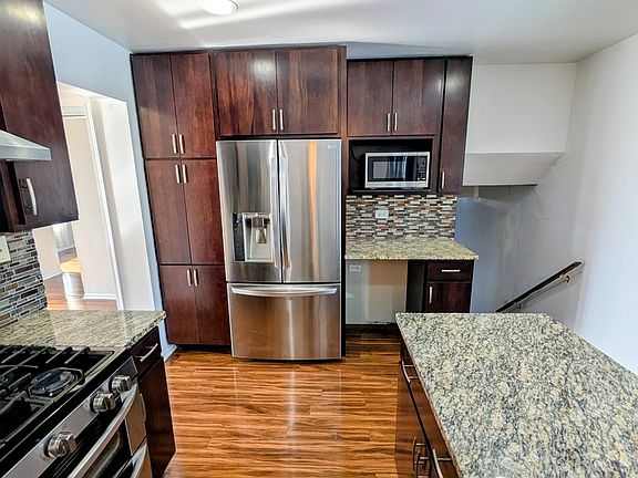 5th image of 1100 186th St