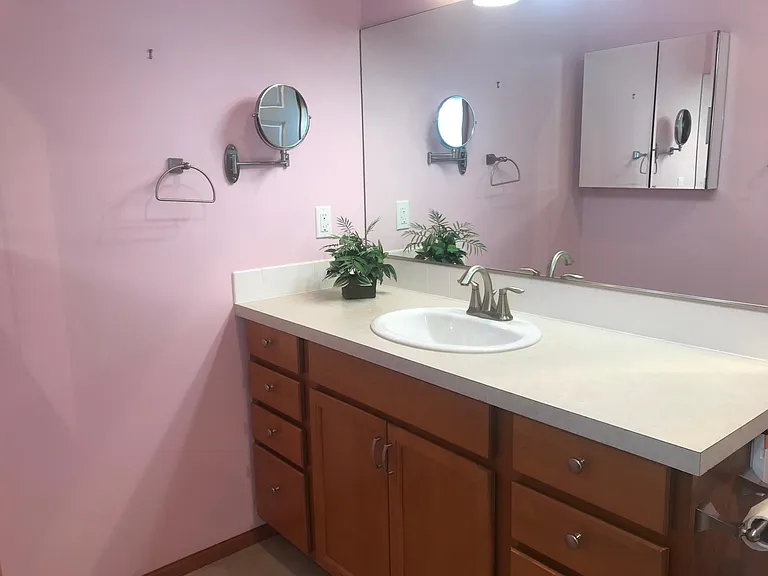 2511 Elmont Ct — Photo 13