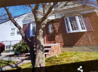 22 Warwick Rd, Elmont, NY 11003