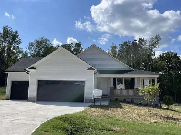 211 Paint Horse Dr, Benson, NC 27504