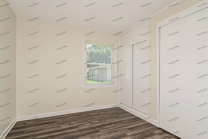4147 Davis St — Photo 10