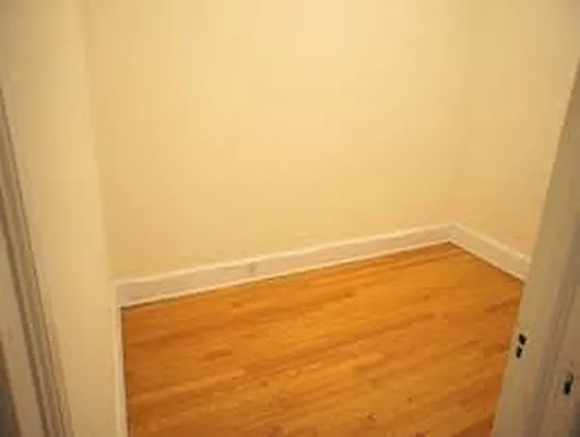 Rented by KVNY Soho | media 11