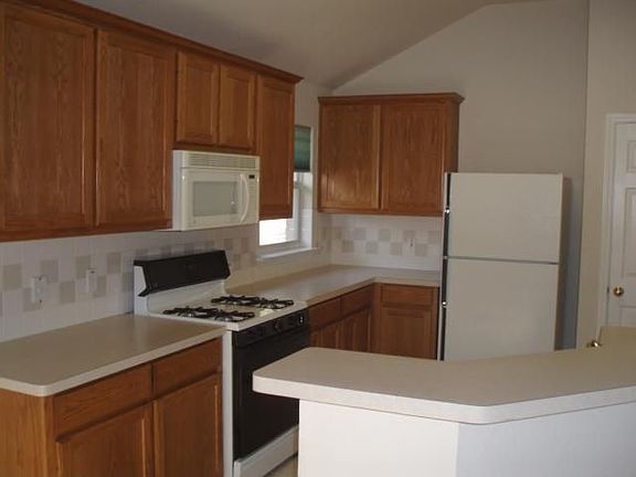 2nd image of 1413 Brighton Bend Ln