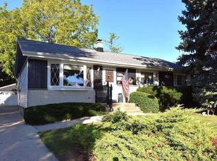 3853 S 94th St, Milwaukee, WI 53228