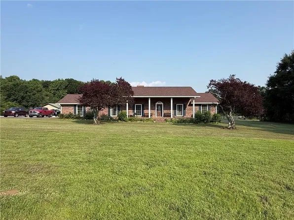 222 Akin Rd, Martin, GA 30557