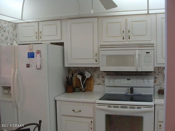 4th image of 915 Ocean Shore Blvd APT 406