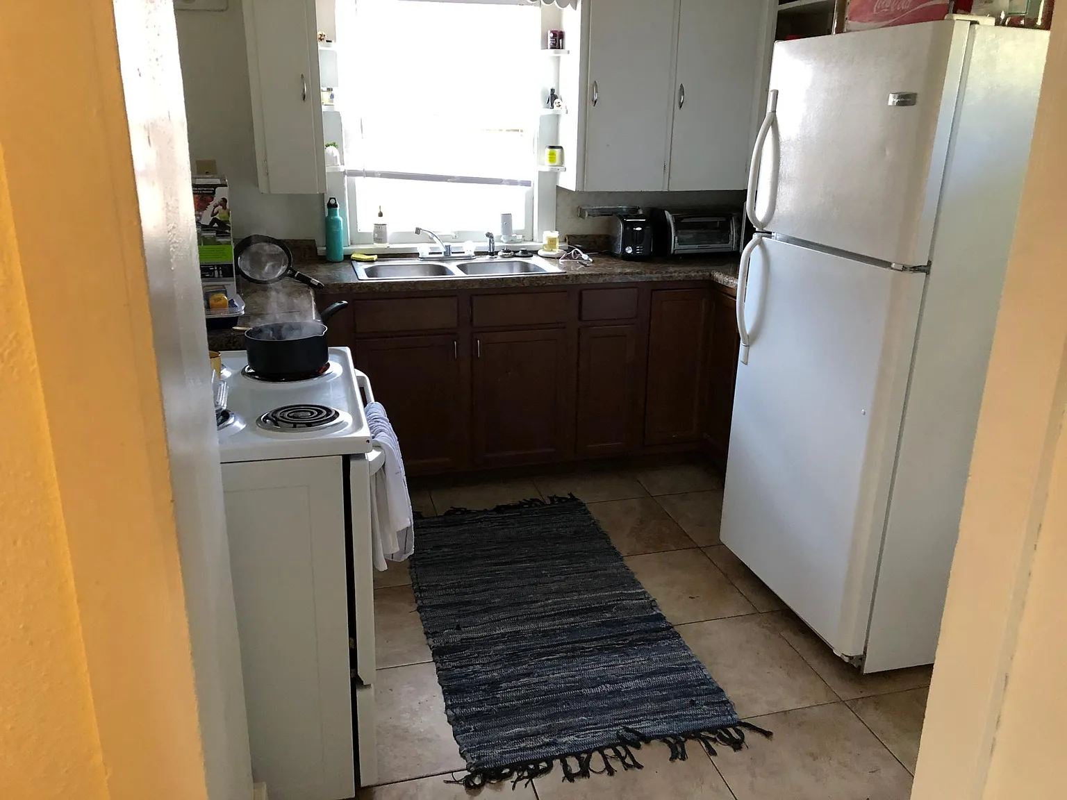 5 bed, 2200 sqft, $2,625 — Photo 4
