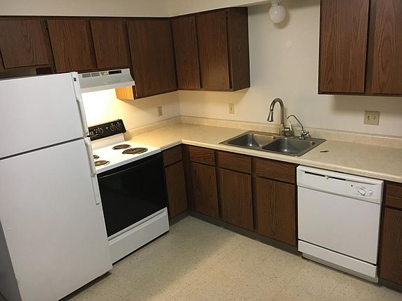 2nd image of 1316 Sackett Ave APT 17