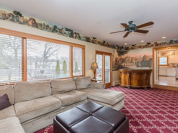 5th image of 41 Hyde Ln