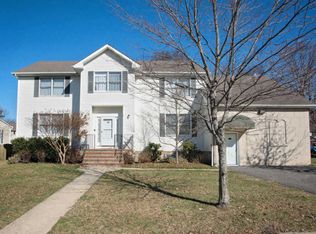 11 Engleberg Ter, Lakewood, NJ 08701
