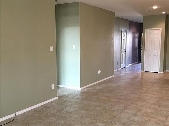 5th image of 706 Underhill Dr