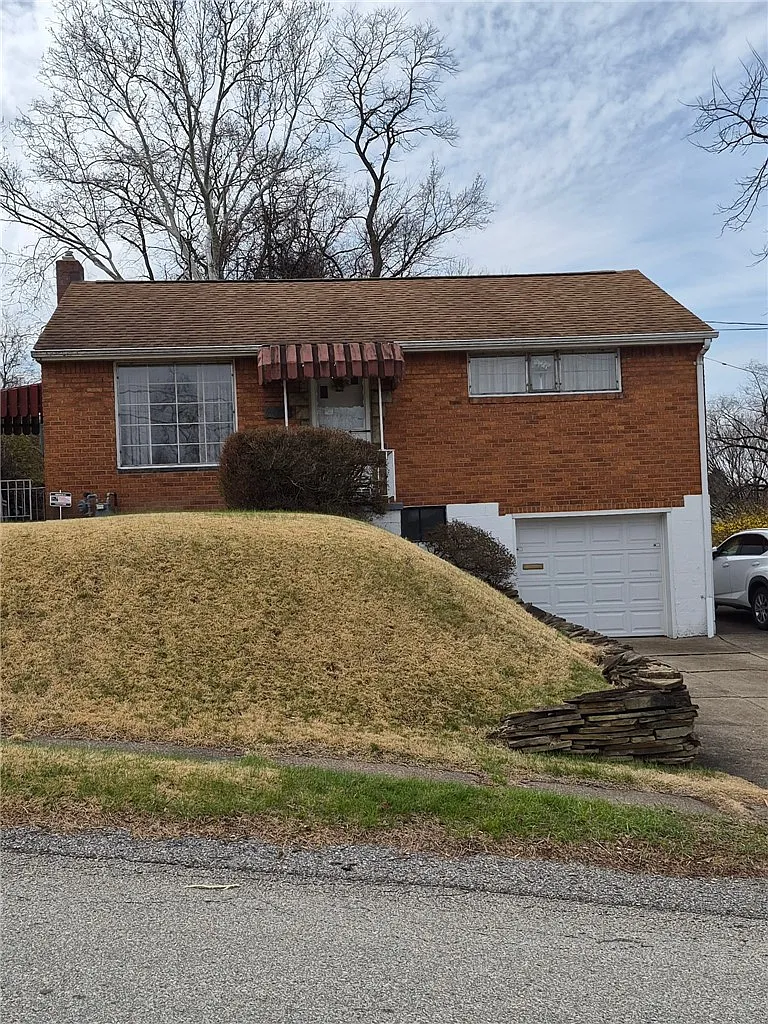 1022 Alquin St photo 1